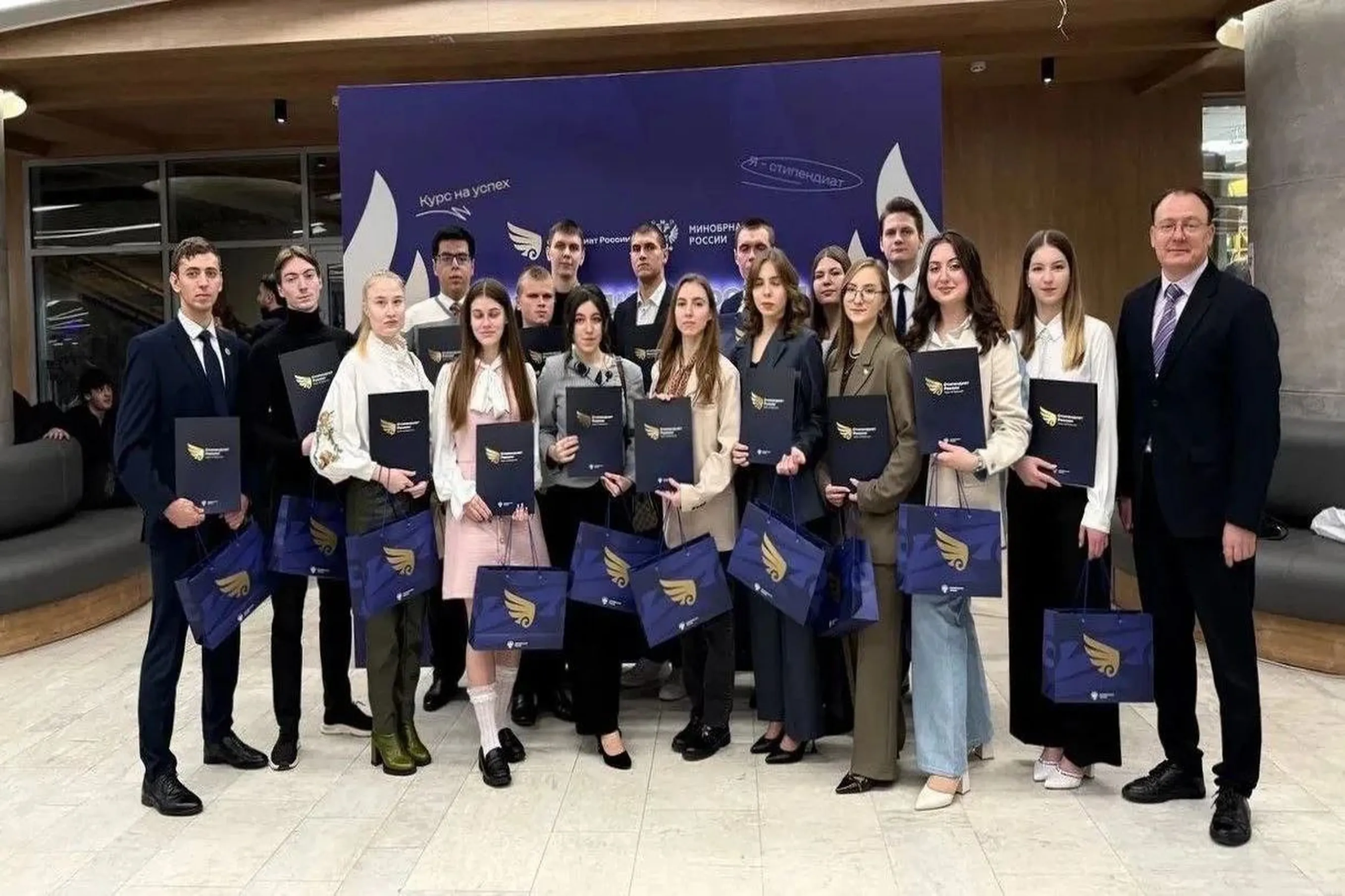 97 ITMO Öğrencisi Potanin Vakfı Burs Programının Kazananları Arasında