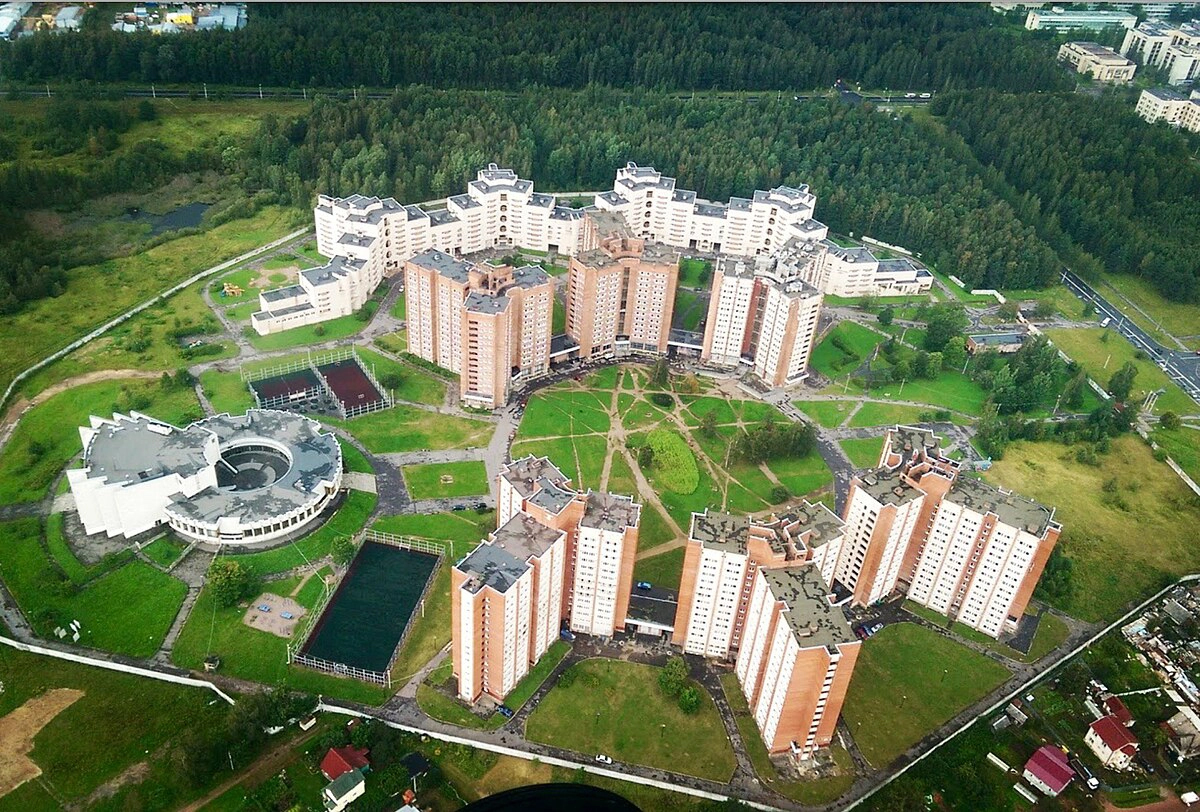 ST. PETERSBURG DEVLET ÜNİVERSİTESİ YURTLARI